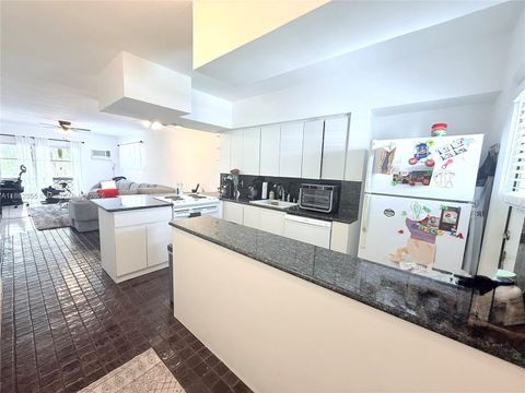 Photo of 6580 Santona St #A31, Coral Gables, FL 33146 (MLS # A11862355)