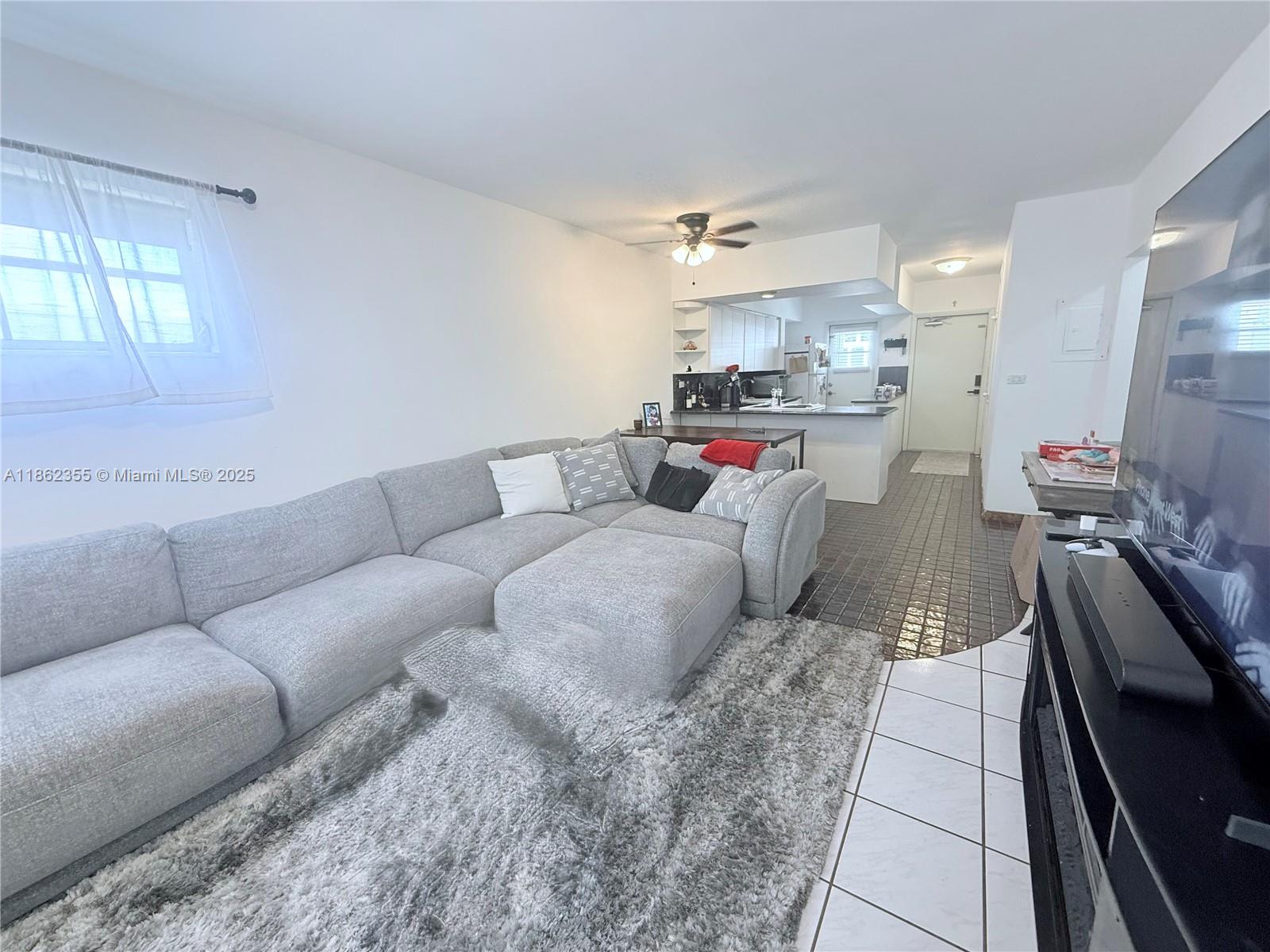 SANTONA CONDO - Residential