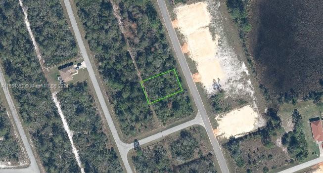 Builder's Dream!! Great Lot to build your dream home in the desired Sun N Lakes area.
