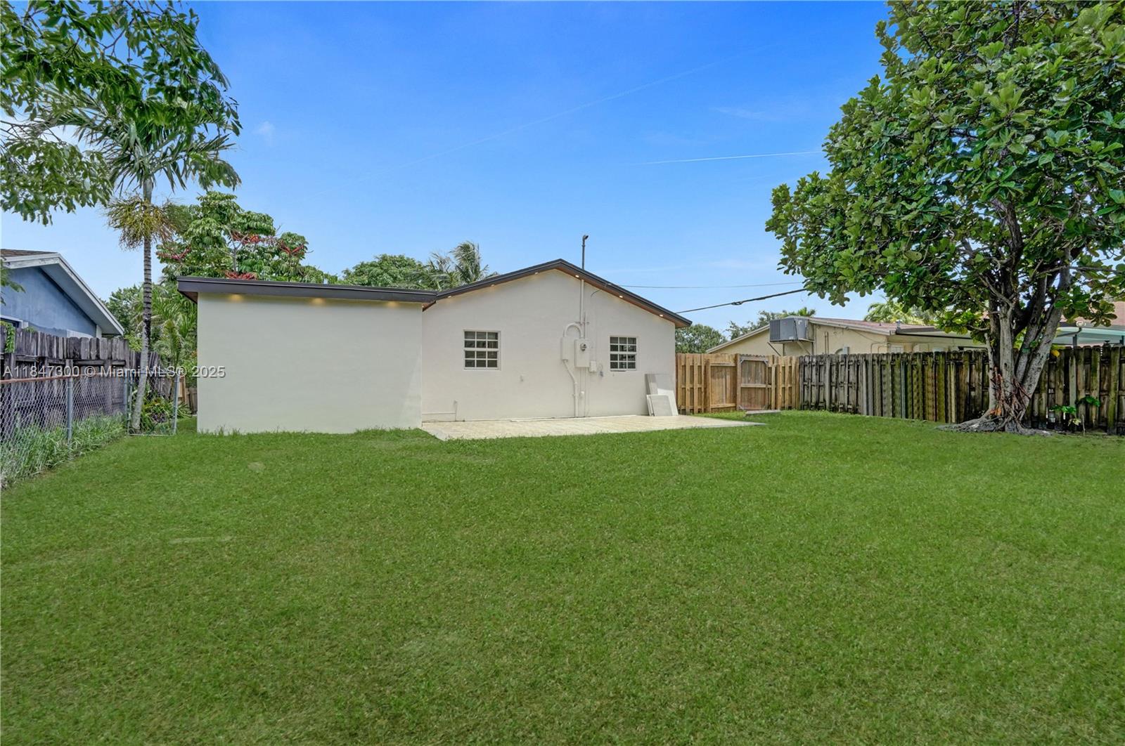 SUNRISE GOLF VILLAGE SEC - Residential