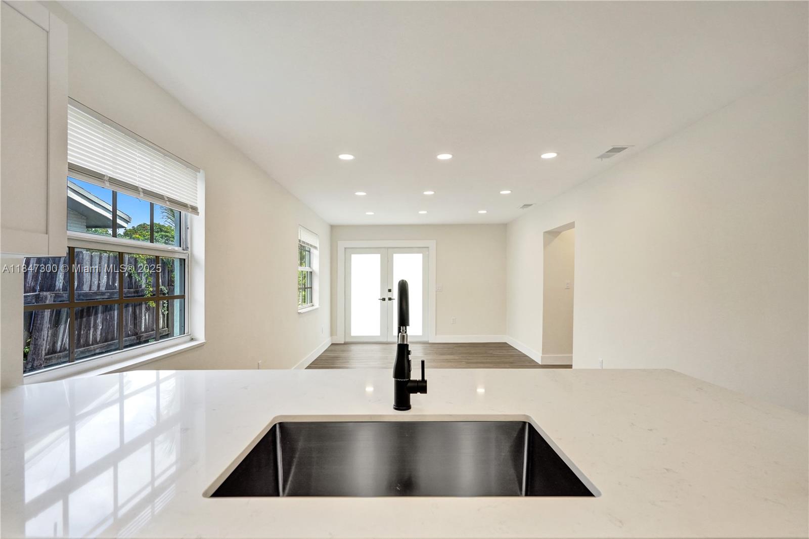 SUNRISE GOLF VILLAGE SEC - Residential