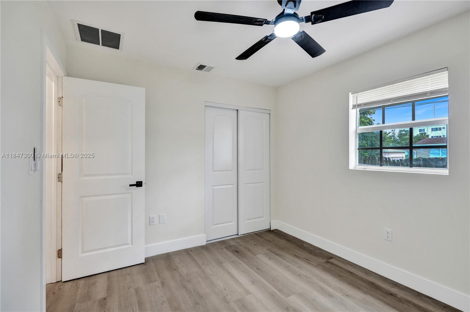 SUNRISE GOLF VILLAGE SEC - Residential