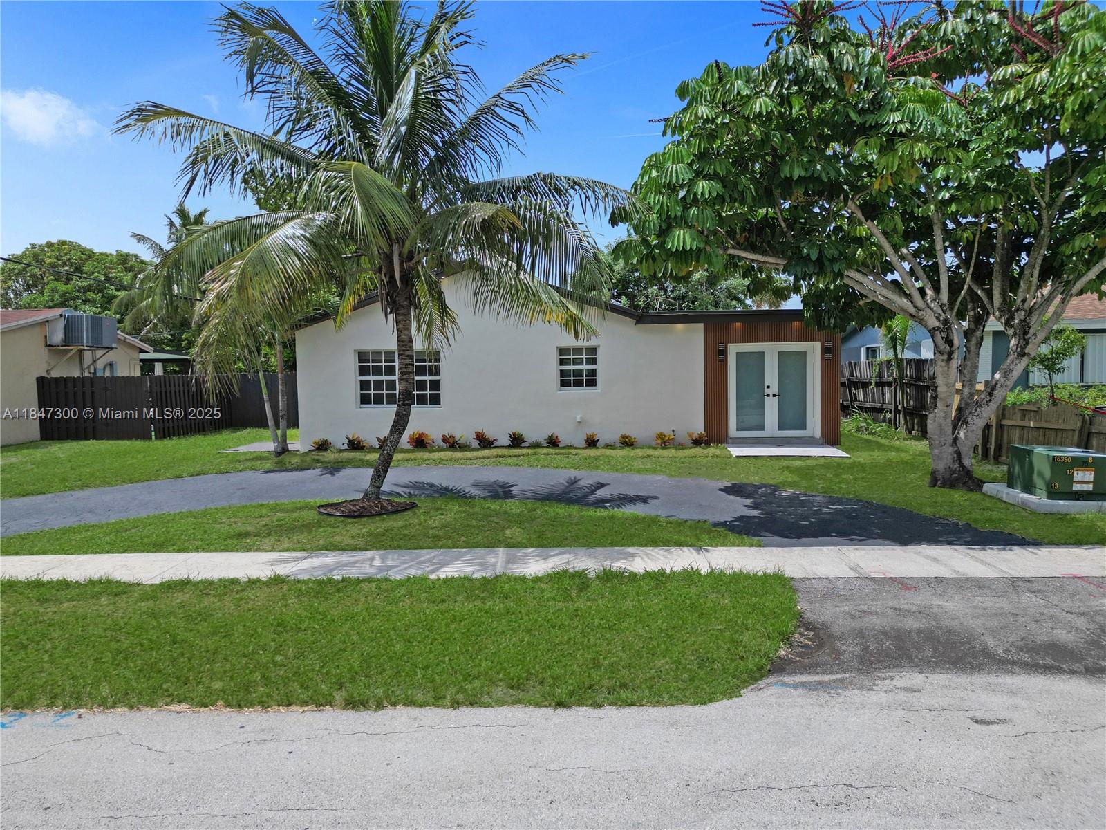 SUNRISE GOLF VILLAGE SEC - Residential