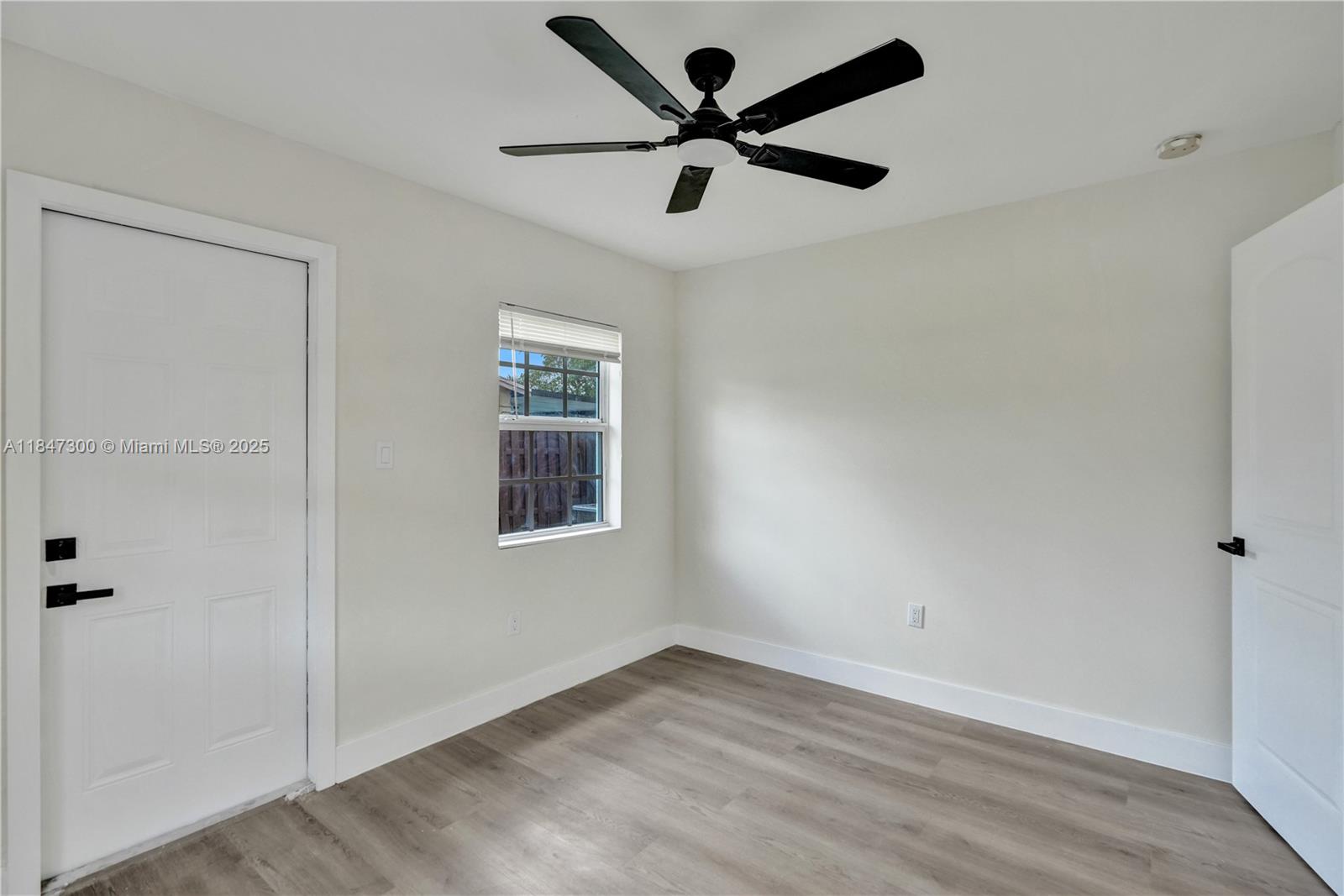 SUNRISE GOLF VILLAGE SEC - Residential