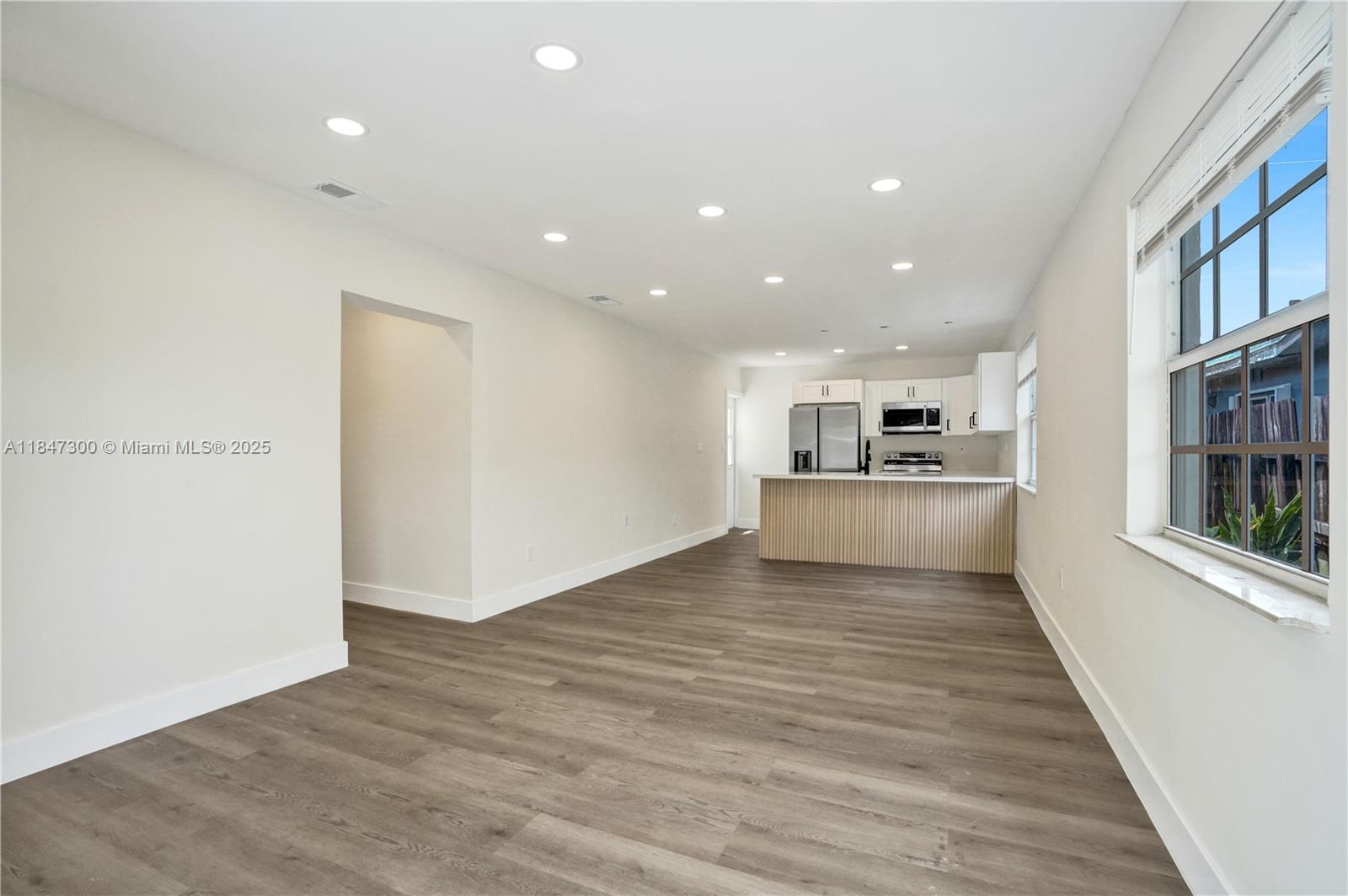 6220 NW 12th Ct, Sunrise, FL, 33313/$450,000 3 6220 NW 12th Ct