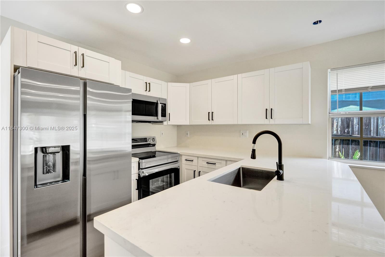 SUNRISE GOLF VILLAGE SEC - Residential