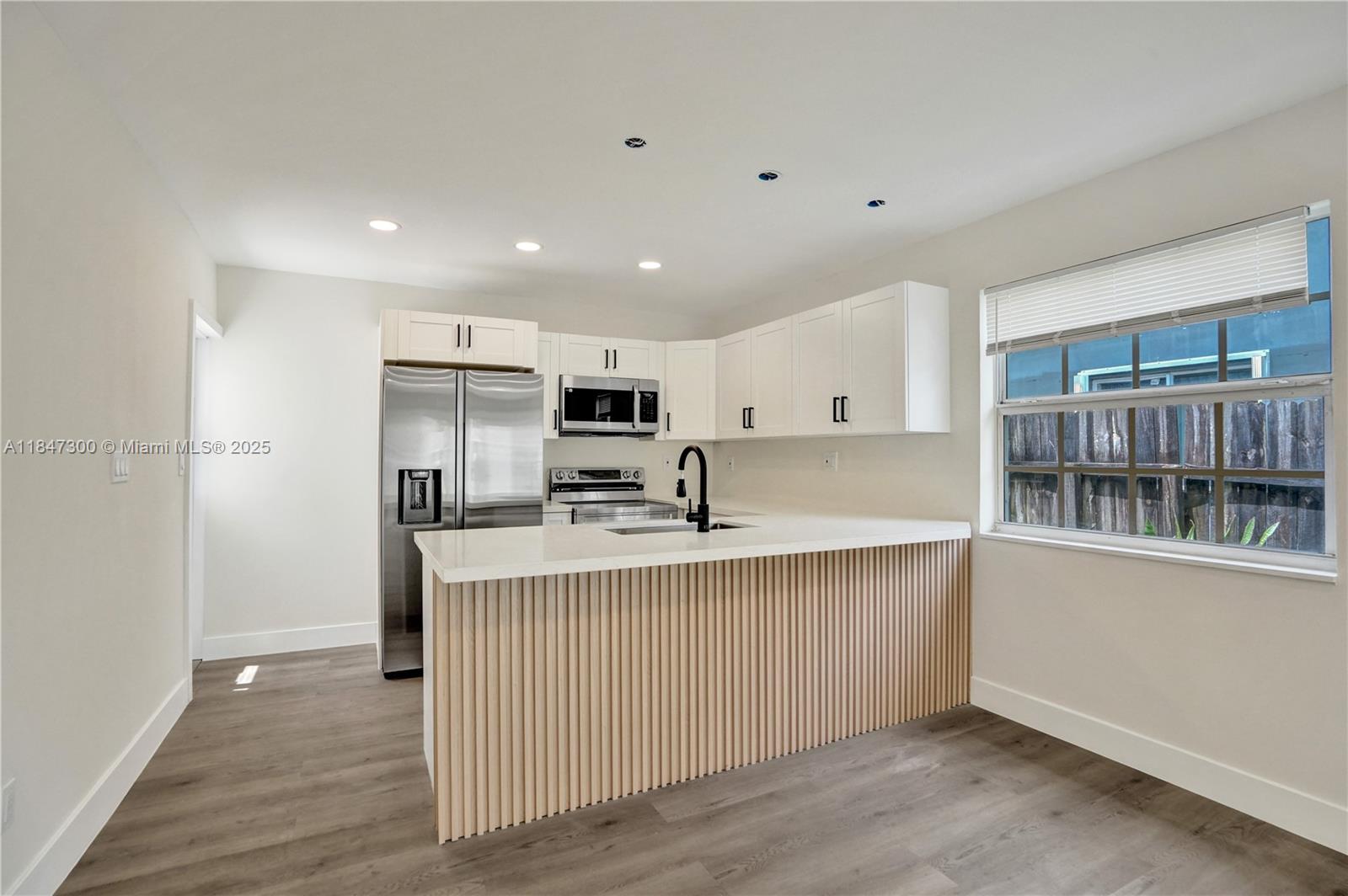 SUNRISE GOLF VILLAGE SEC - Residential