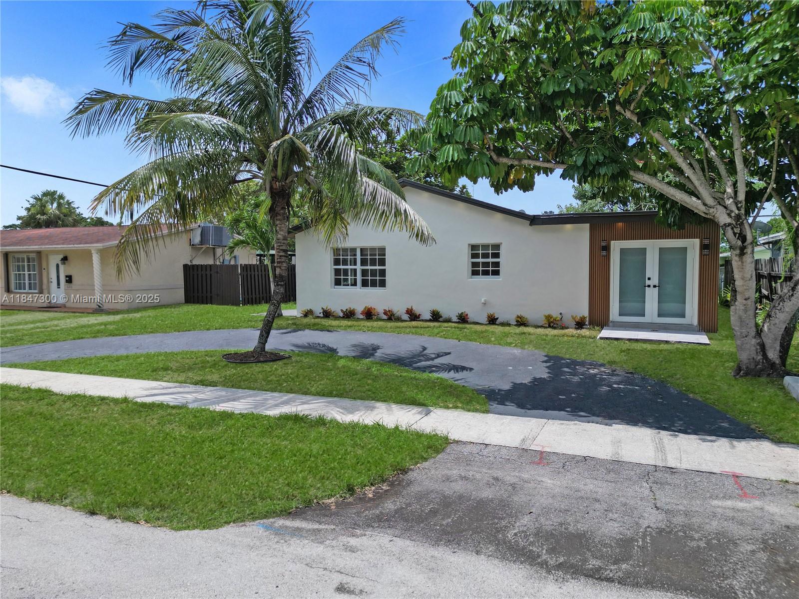 SUNRISE GOLF VILLAGE SEC - Residential