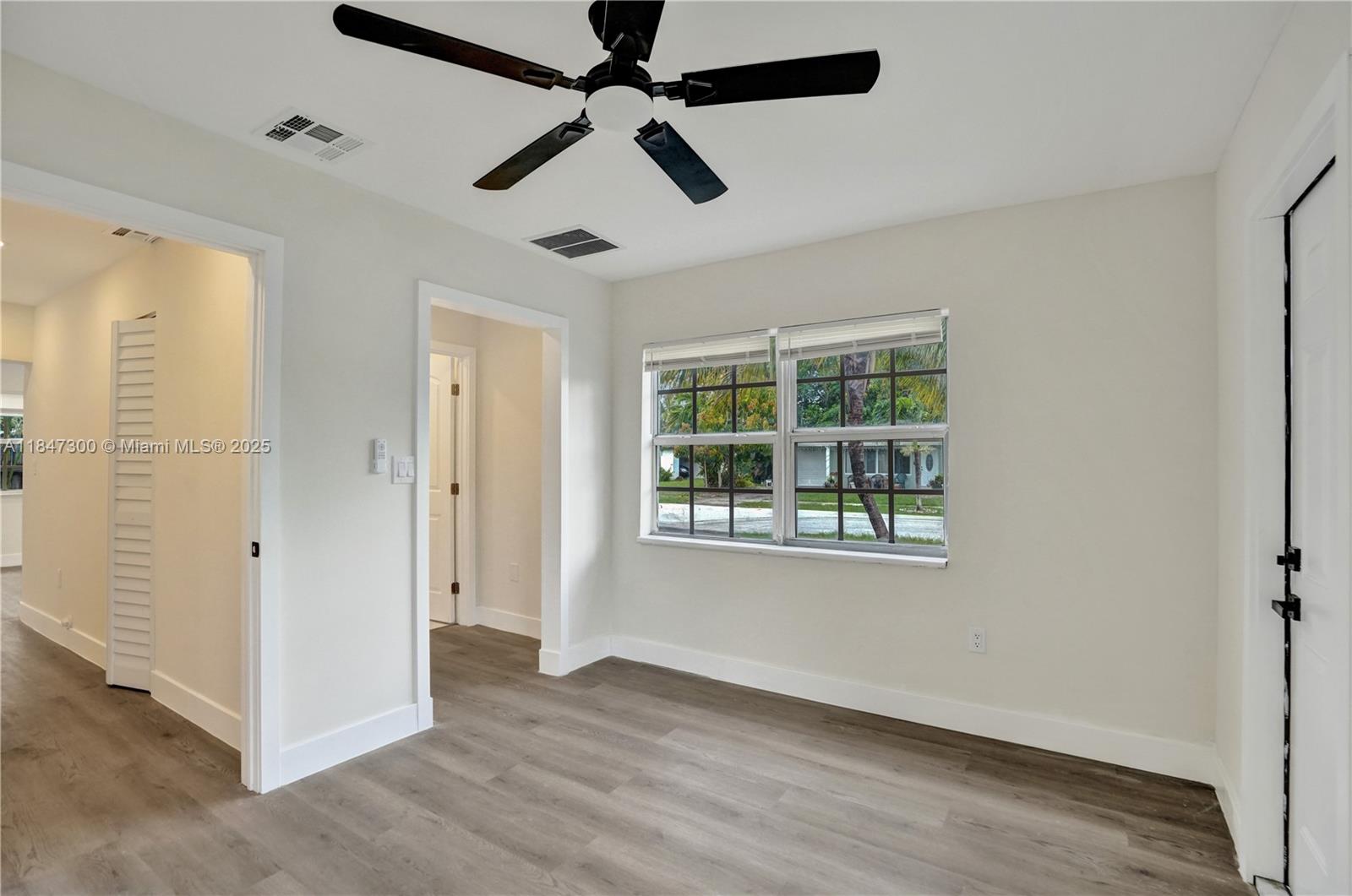 SUNRISE GOLF VILLAGE SEC - Residential