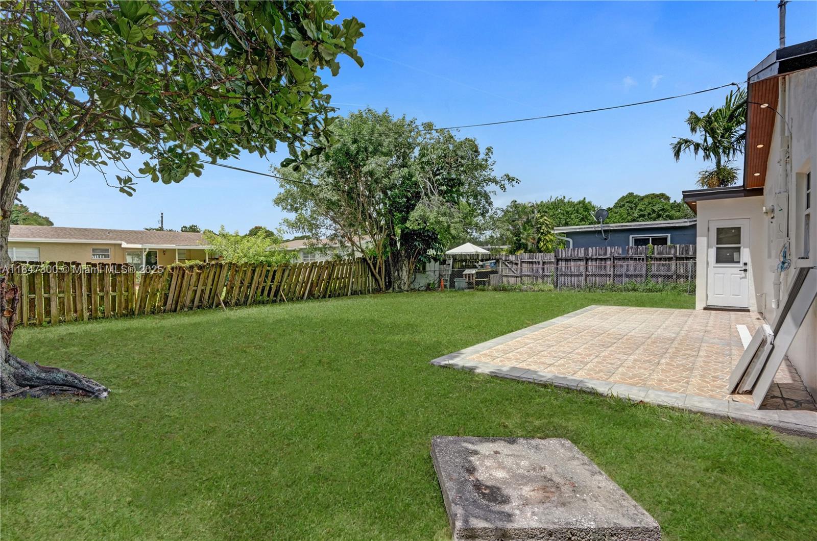 SUNRISE GOLF VILLAGE SEC - Residential