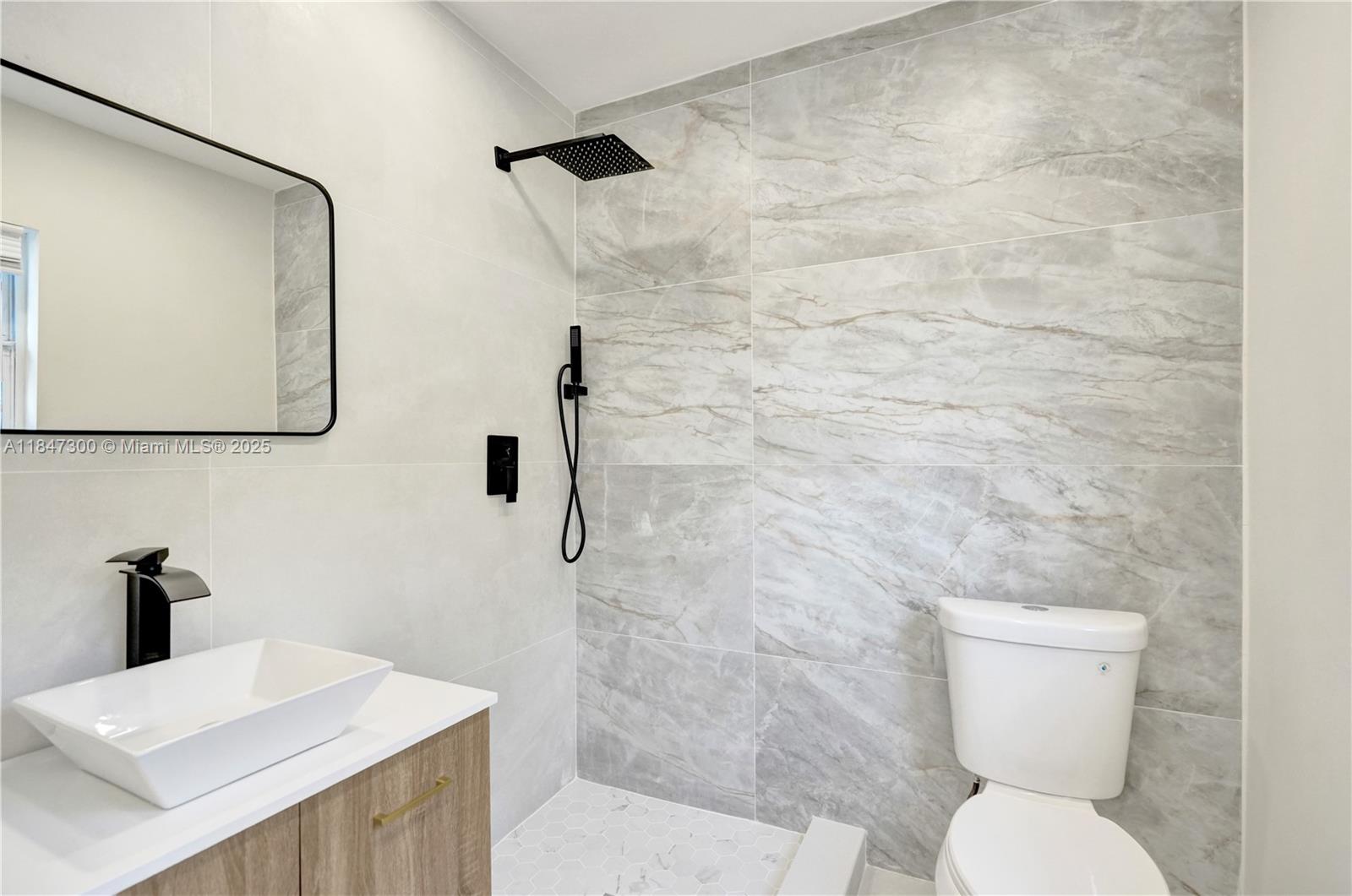 SUNRISE GOLF VILLAGE SEC - Residential