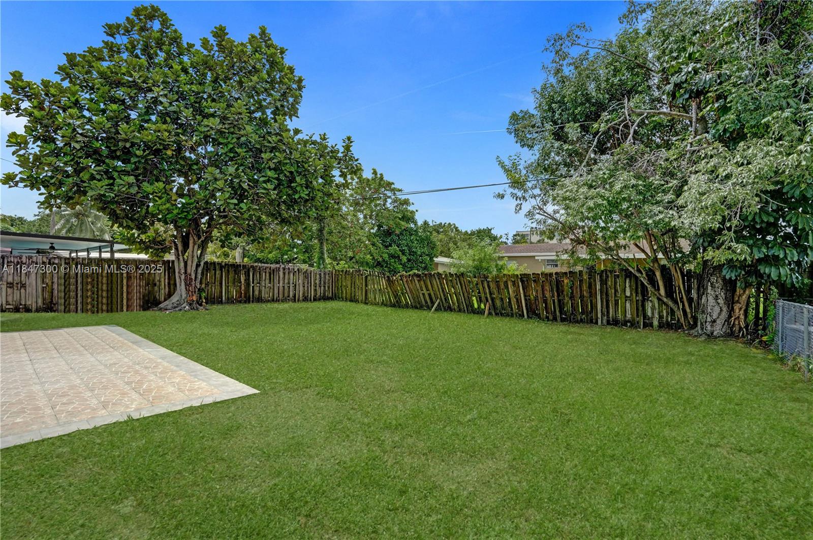 SUNRISE GOLF VILLAGE SEC - Residential