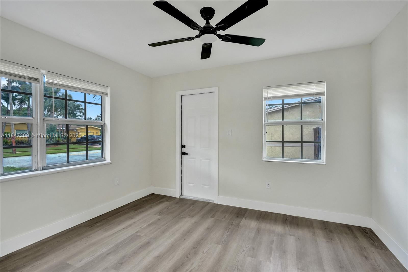 SUNRISE GOLF VILLAGE SEC - Residential