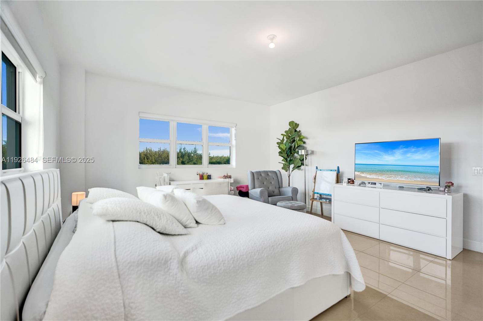 THE OAKS I CONDO - Residential