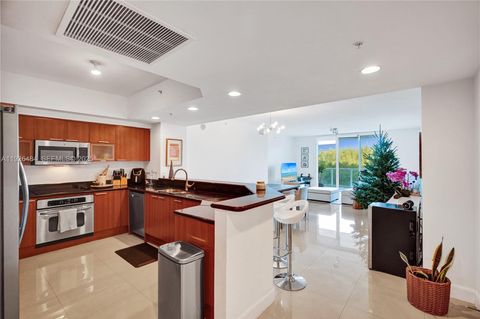 14951 Royal Oaks Ln 401 North Miami FL 33181