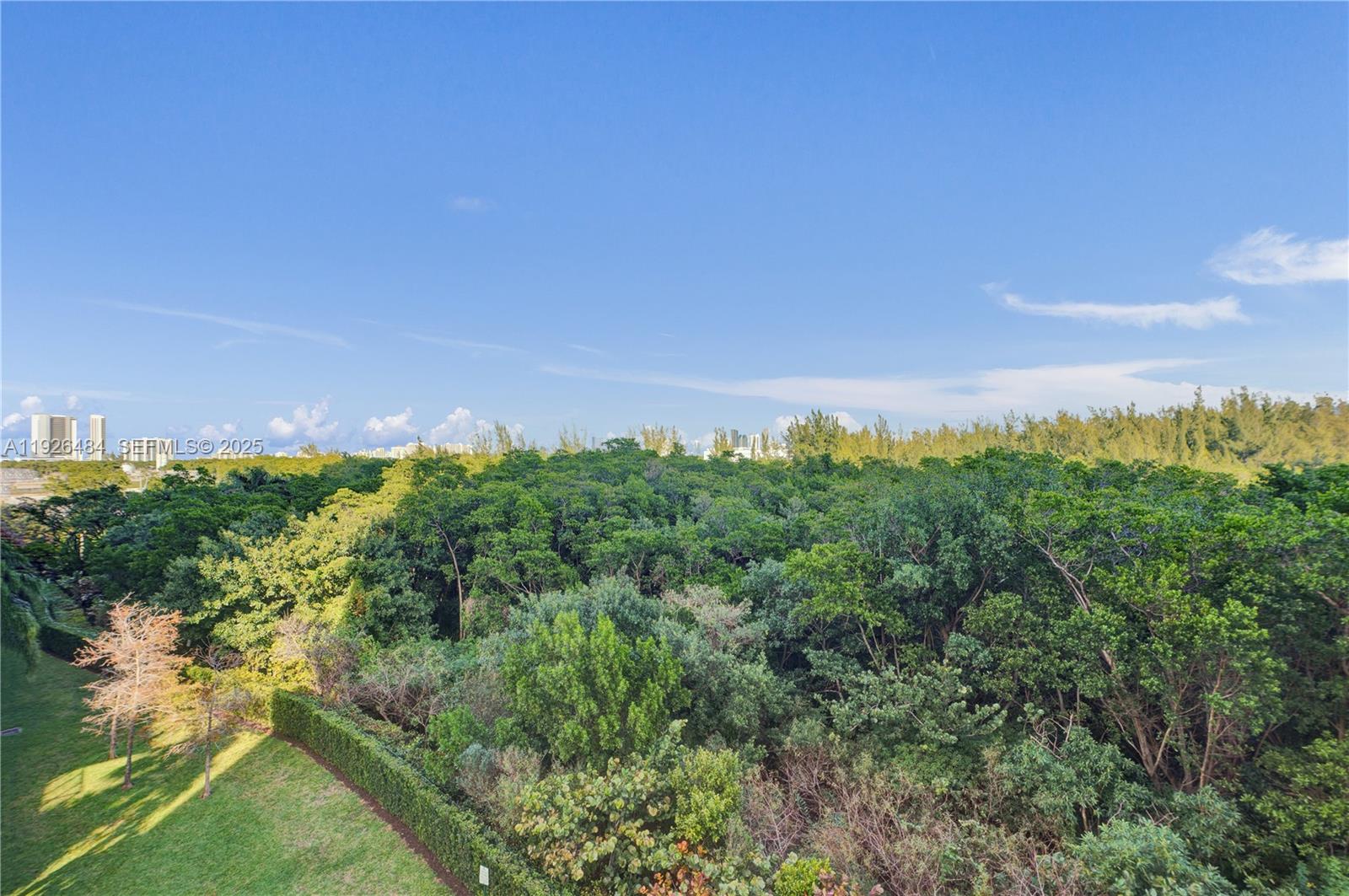 THE OAKS I CONDO - Residential