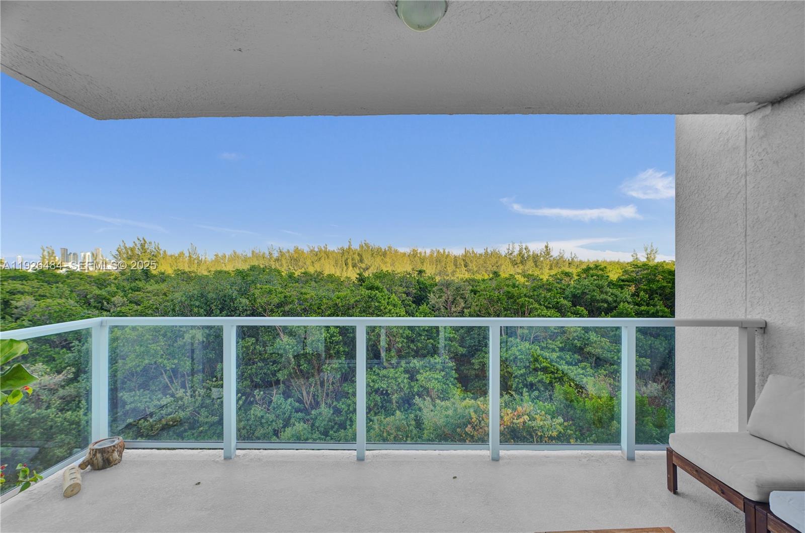 THE OAKS I CONDO - Residential