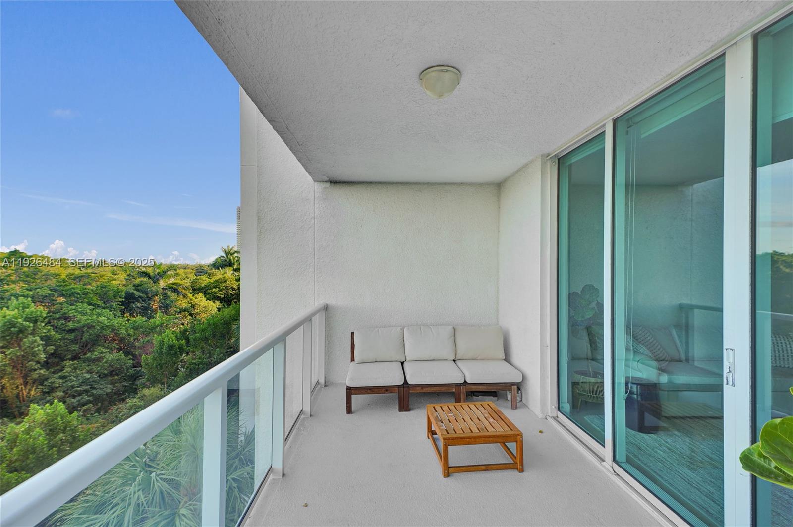 THE OAKS I CONDO - Residential