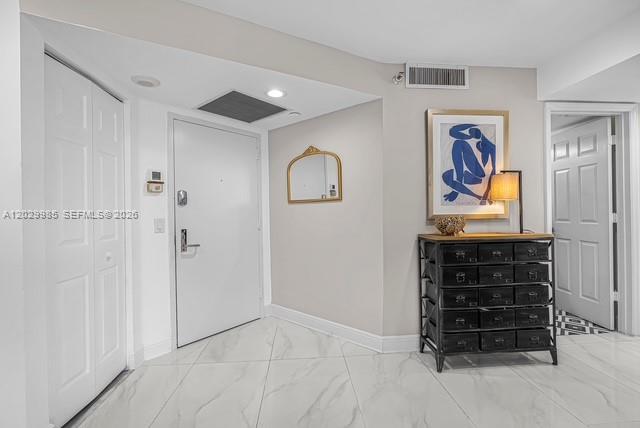 3500 Mystic Pointe Dr 604