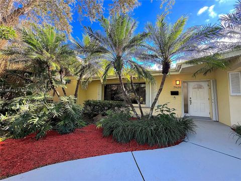 A home in Pinecrest