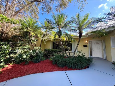 A home in Pinecrest