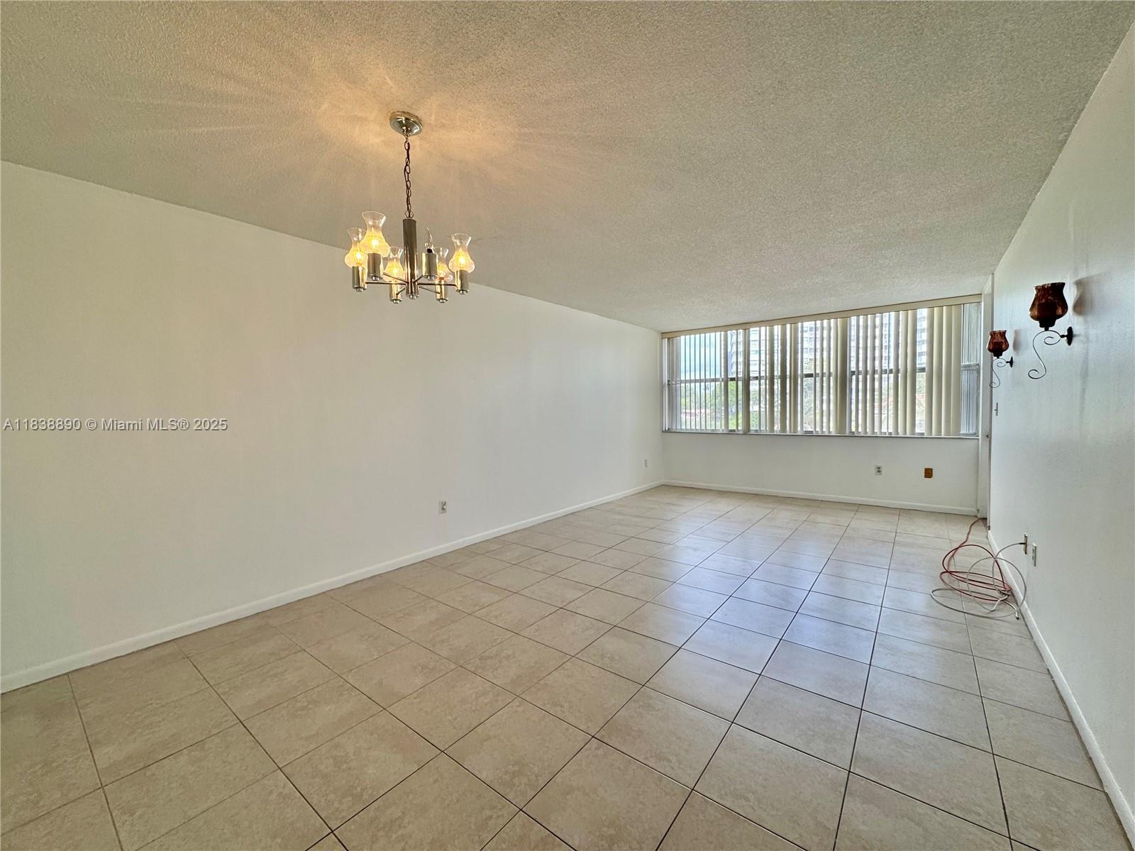 1300 NE Miami Gardens Dr 219E