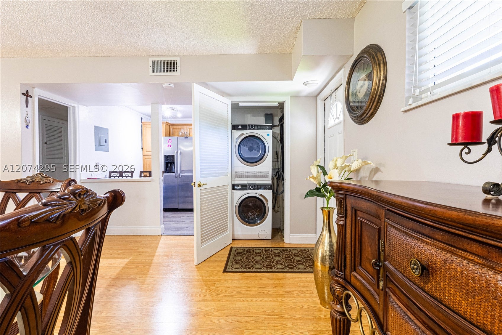 300 S Hollybrook Dr 105
