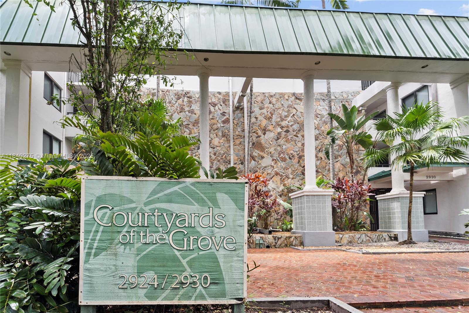 COURTYARDS OF THE GROVE C - Residential