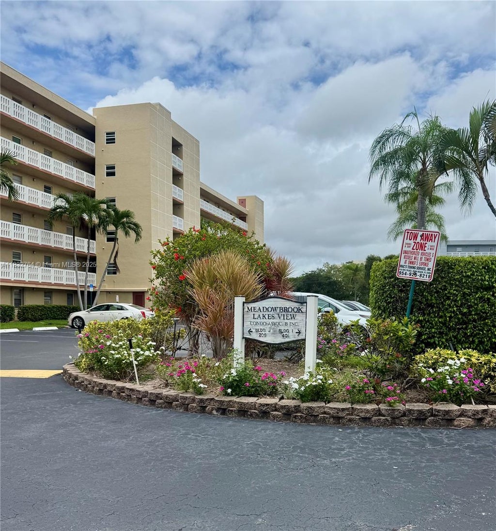 Photo of 401 SE 3rd St #405, Dania Beach, FL 33004 (MLS # A11832764)