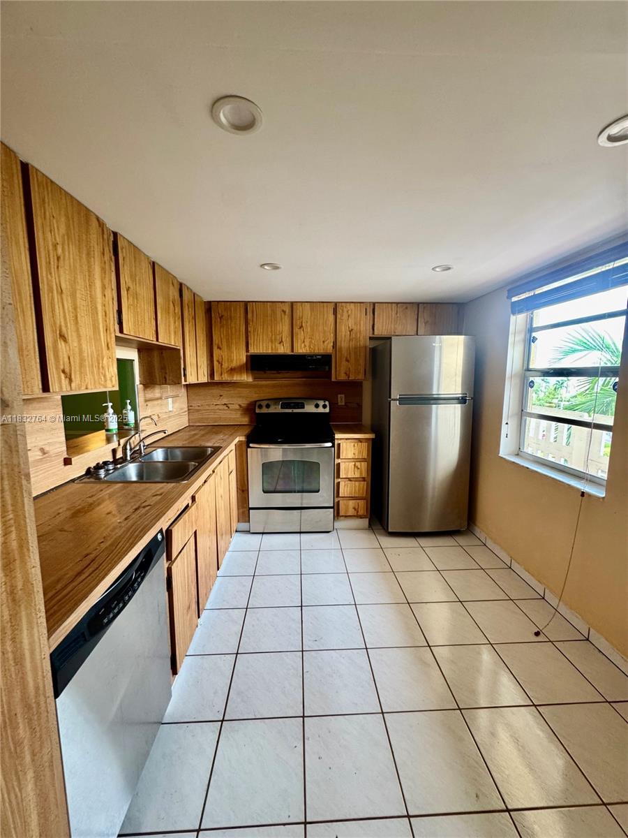 401 SE 3rd St 405