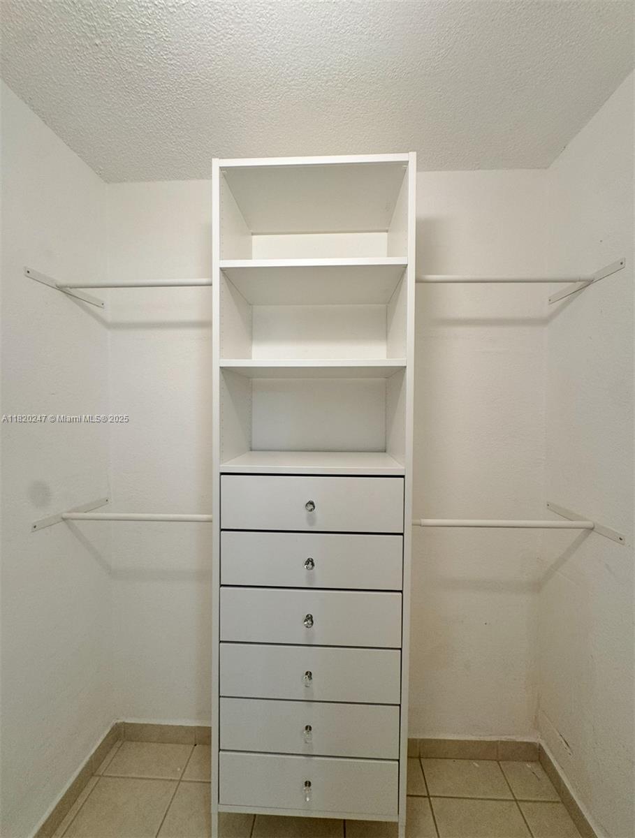 SUMMIT CHASE CONDO - Residential Lease