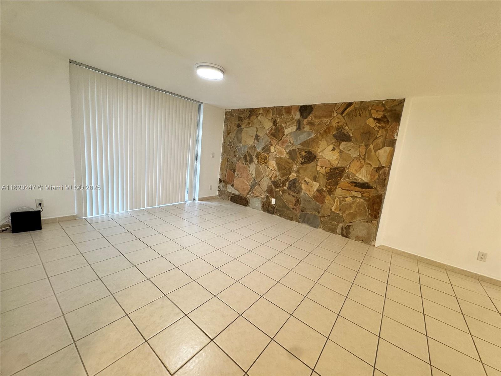 SUMMIT CHASE CONDO - Residential Lease