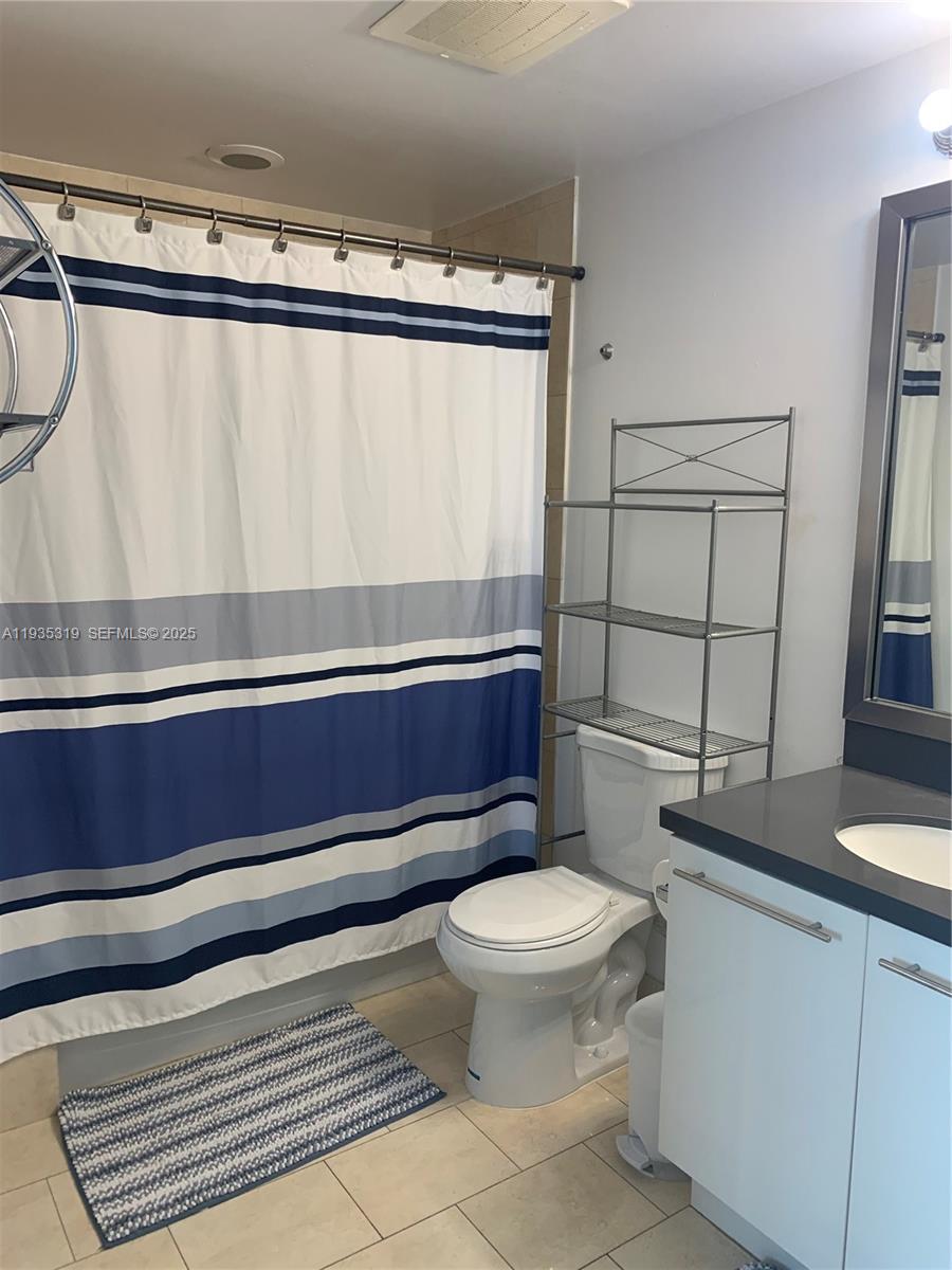 IVY CONDO - Residential