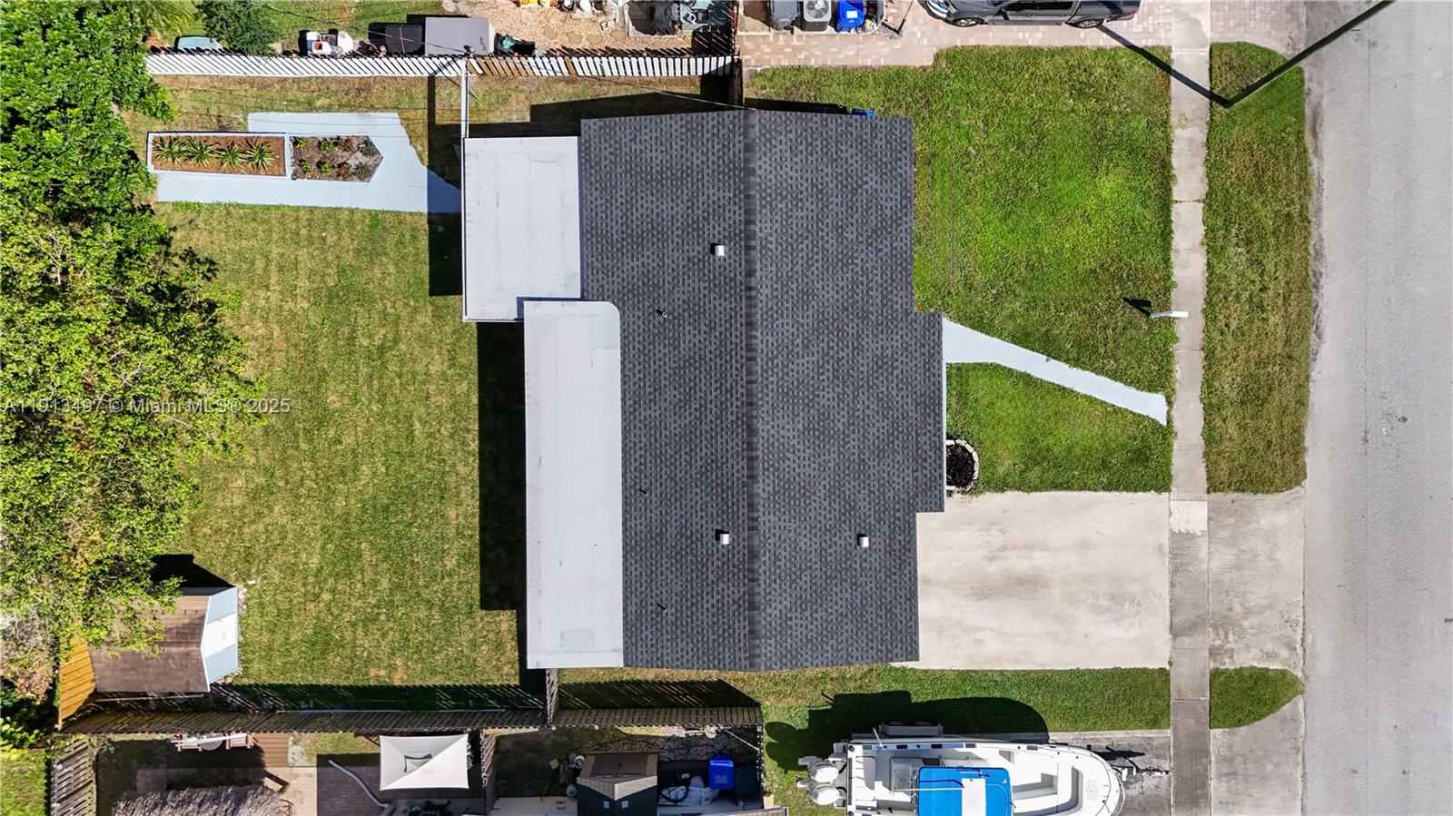 DRIFTWOOD PLAZA NO 3 - Residential Lease