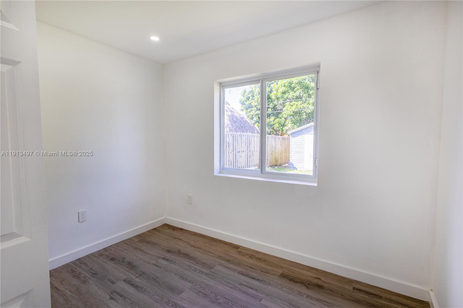 DRIFTWOOD PLAZA NO 3 - Residential Lease