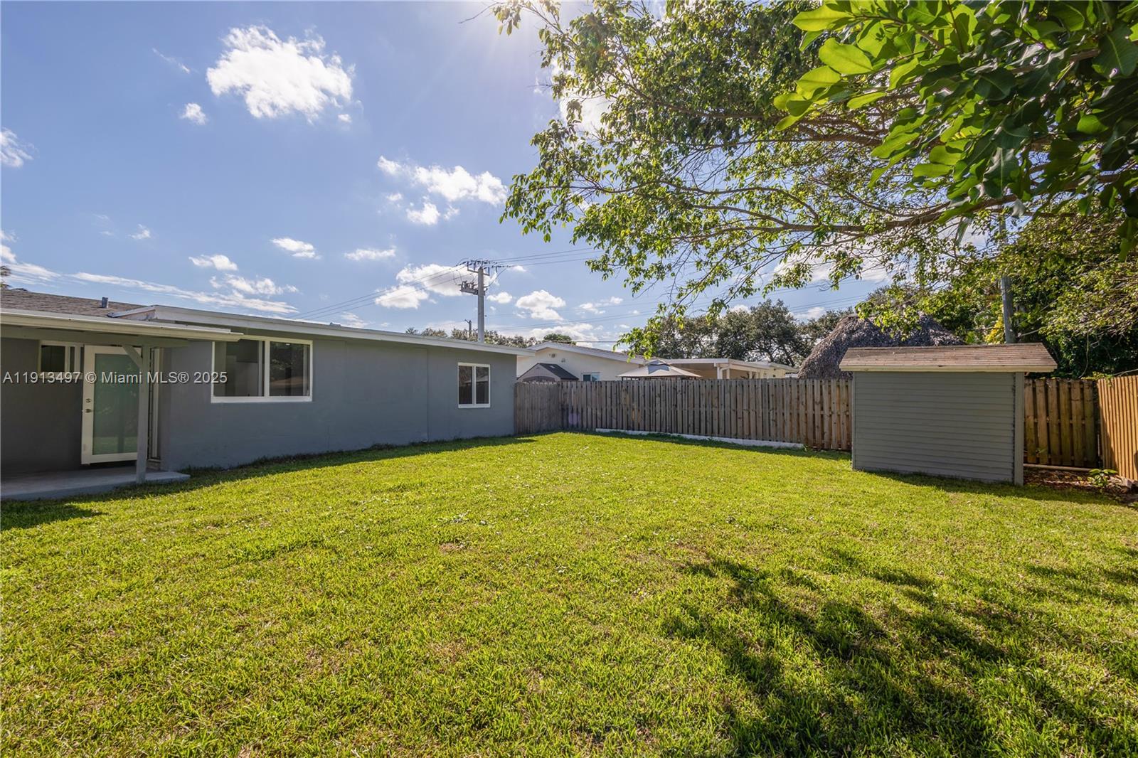 DRIFTWOOD PLAZA NO 3 - Residential Lease