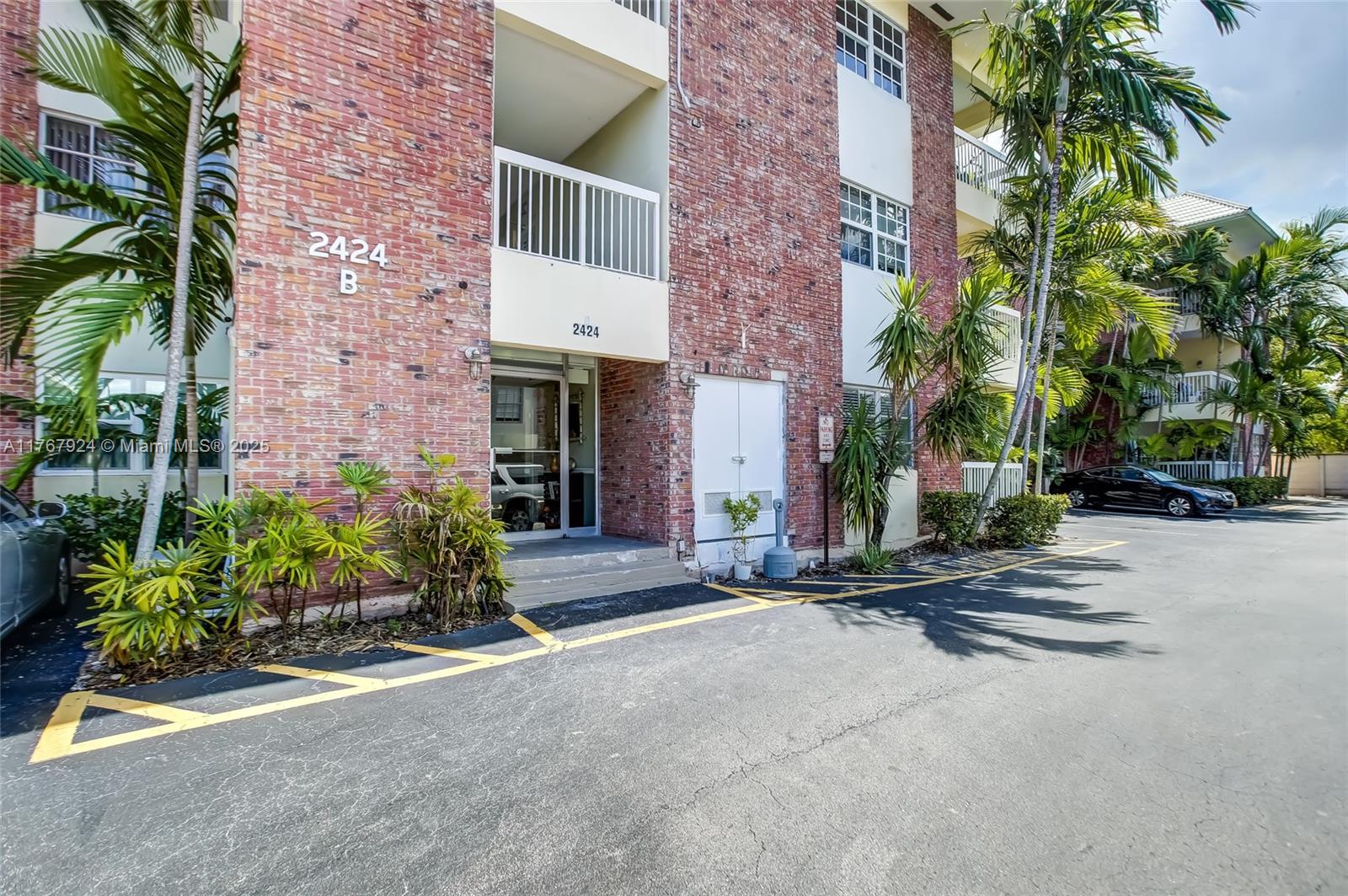 VILLAGE AT HARBOR BEACH C - Residential