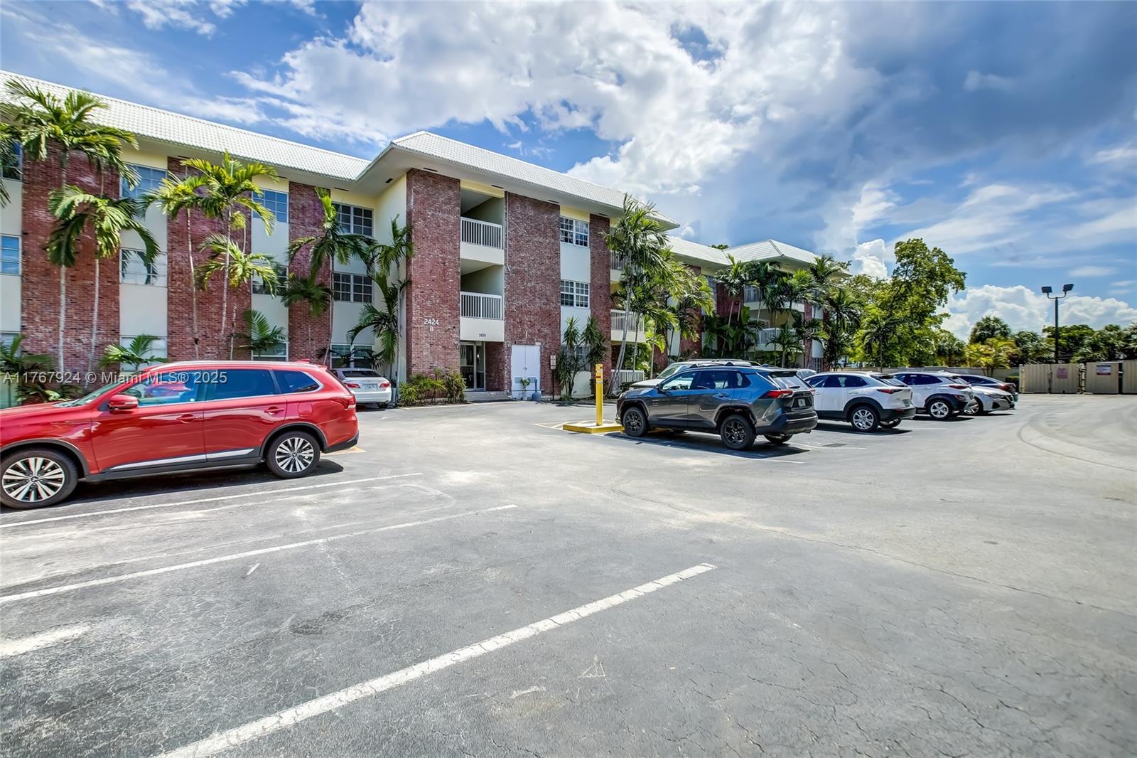 VILLAGE AT HARBOR BEACH C - Residential