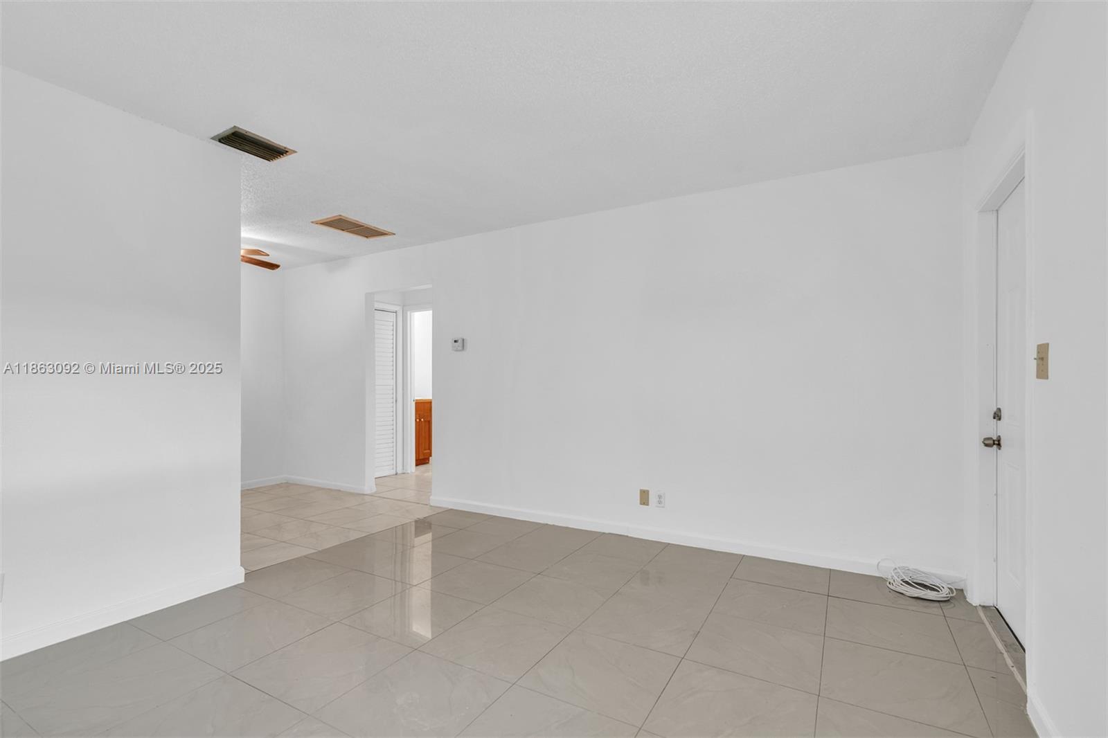 FT LAUDERDALE ESTATES - Residential Lease