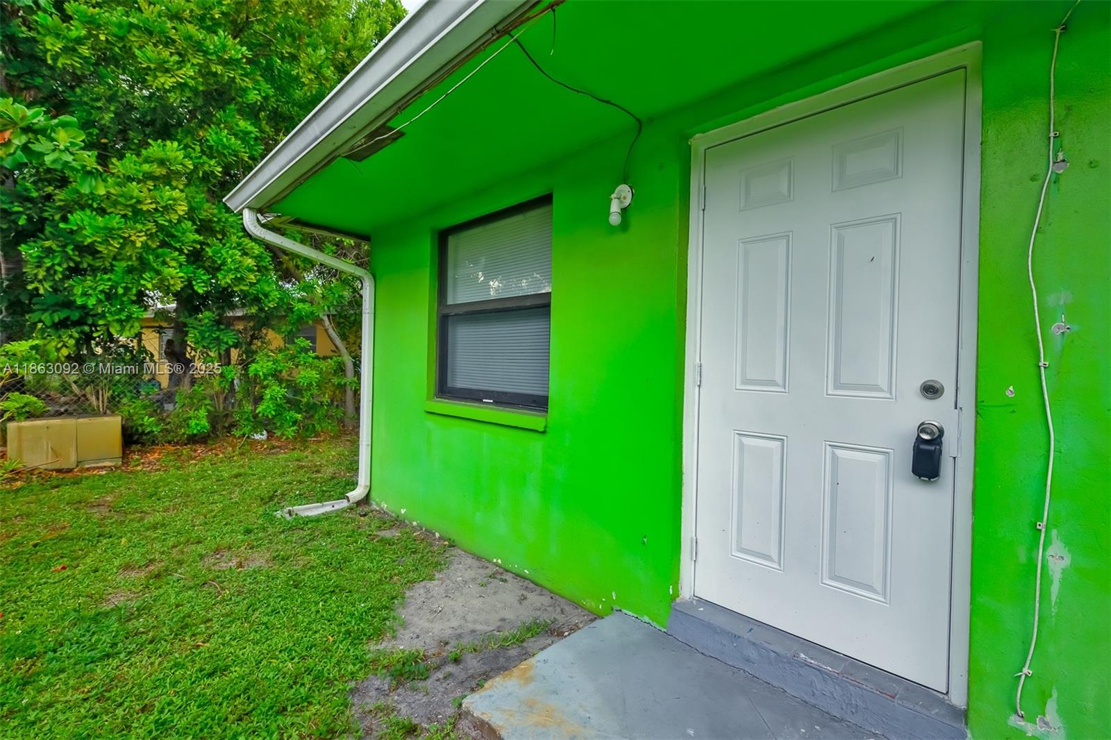 FT LAUDERDALE ESTATES - Residential Lease