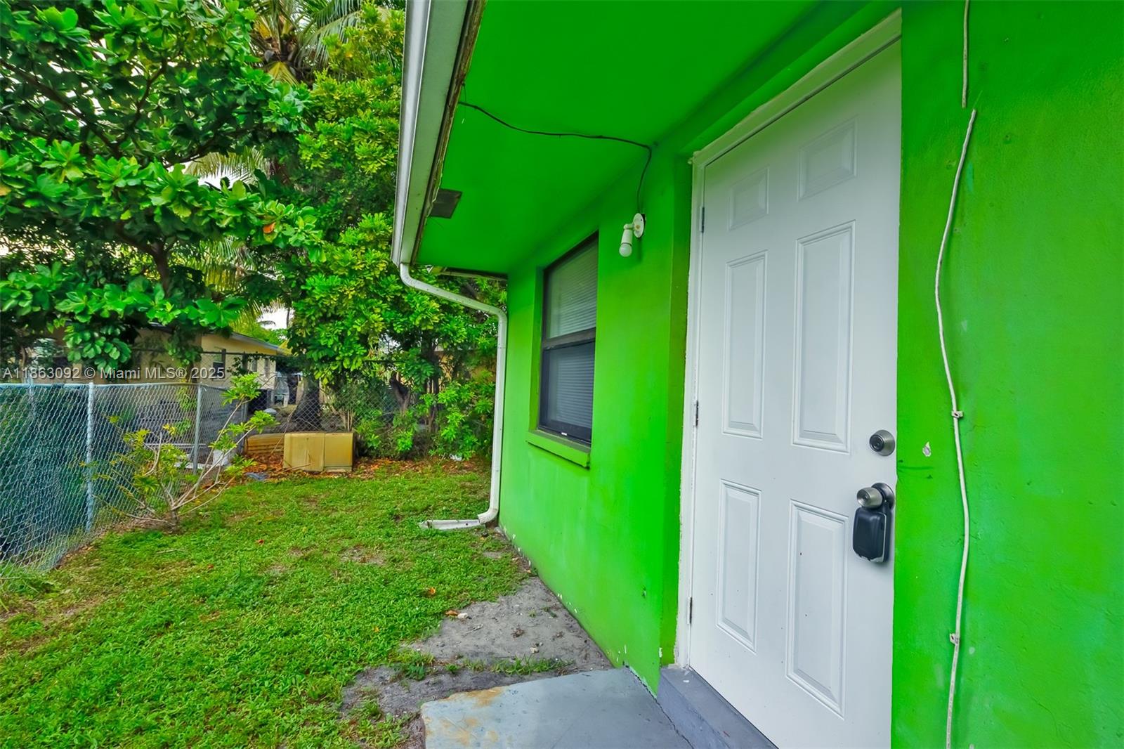 FT LAUDERDALE ESTATES - Residential Lease