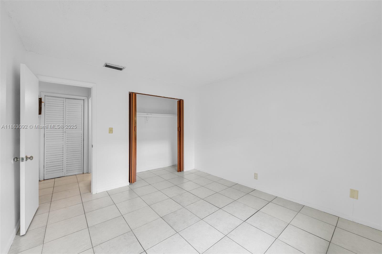 FT LAUDERDALE ESTATES - Residential Lease