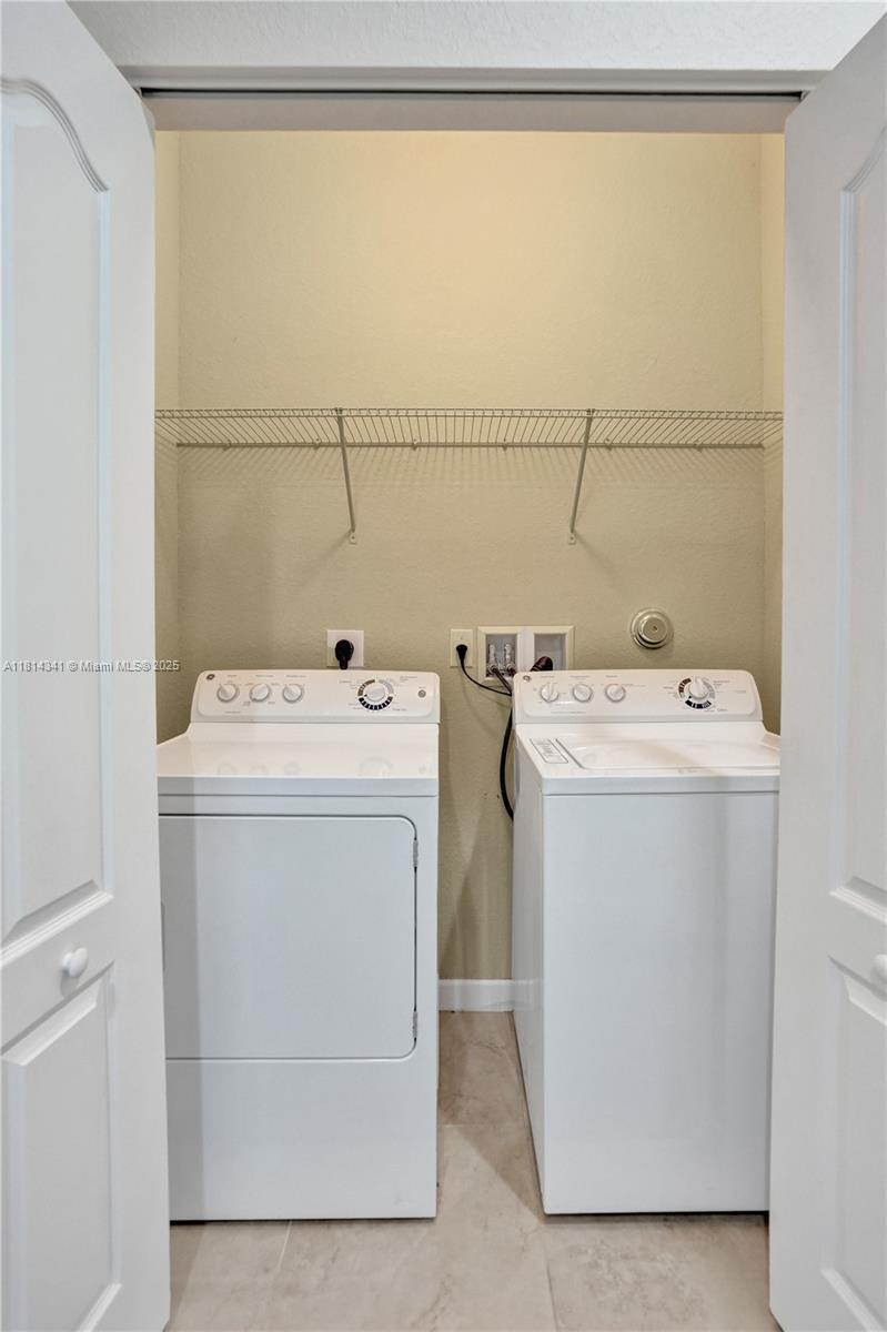 DEBUYS PLAT - Residential Lease