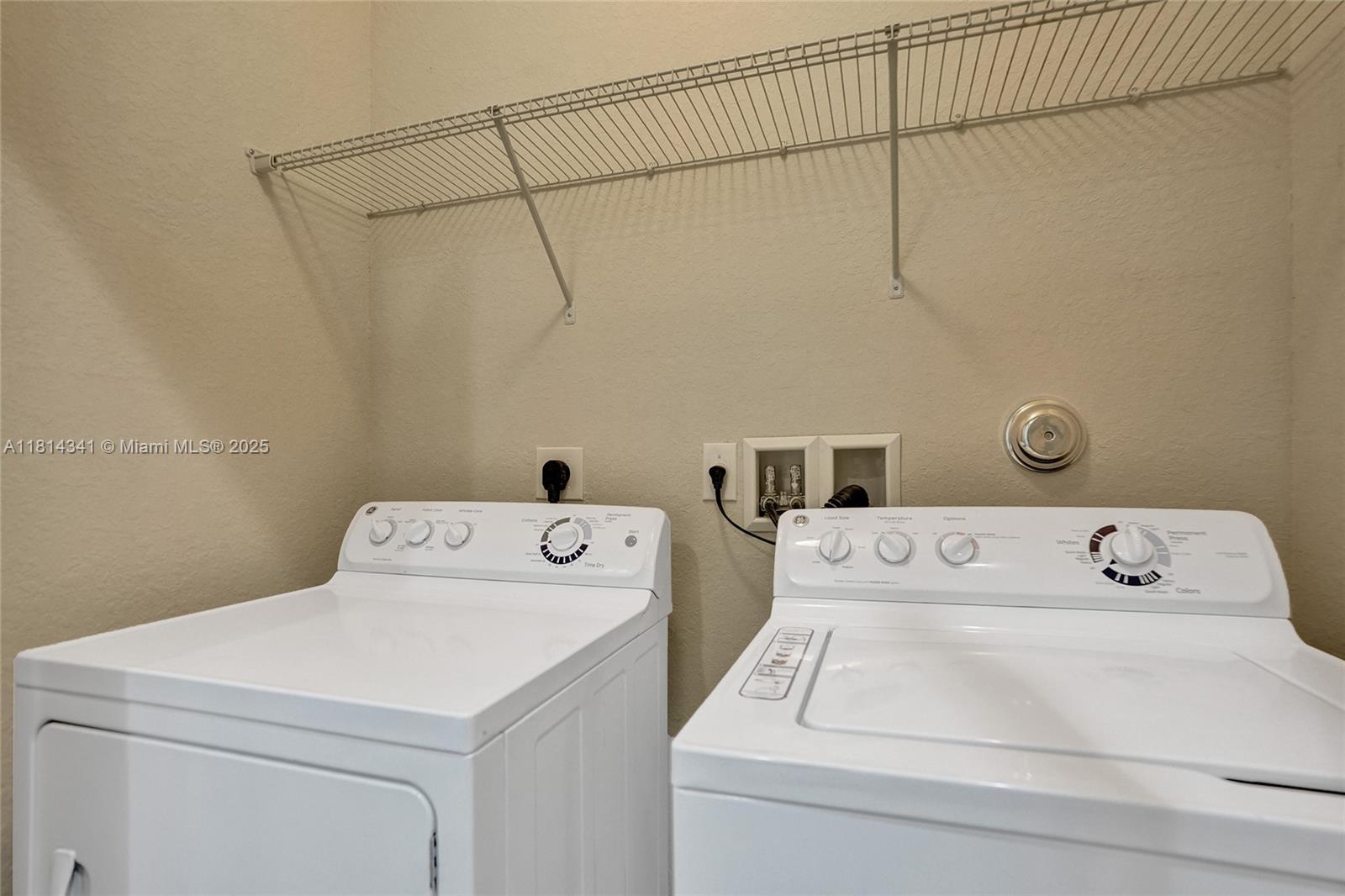 DEBUYS PLAT - Residential Lease