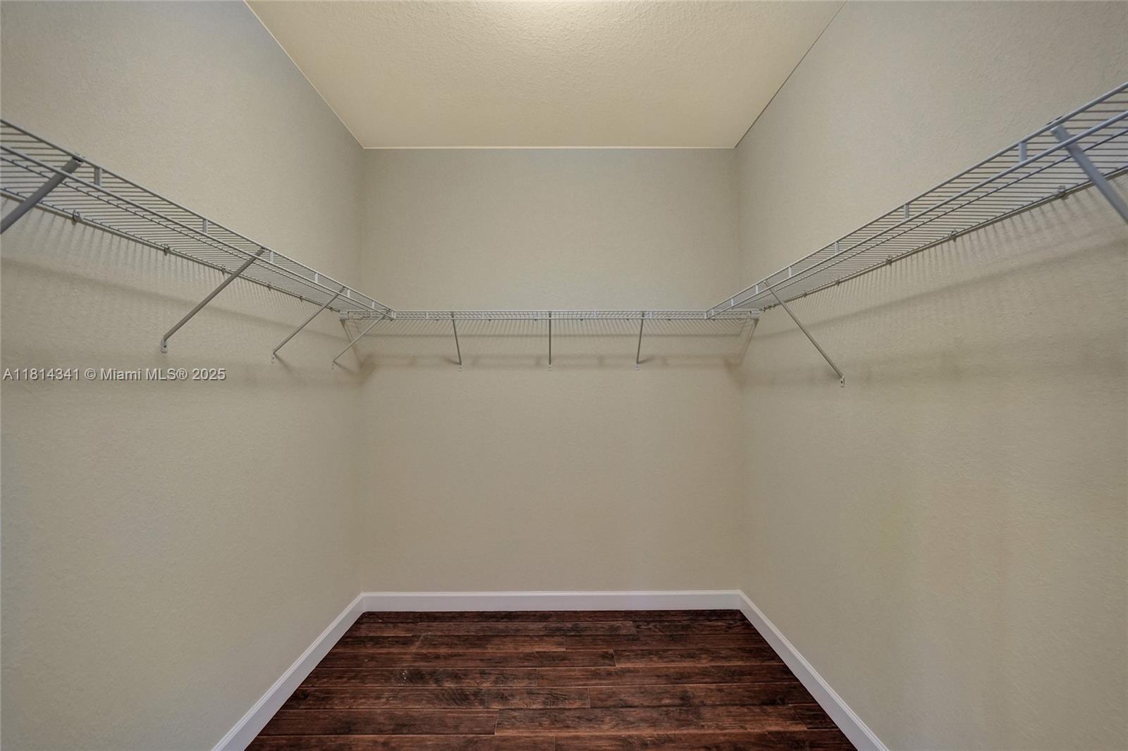DEBUYS PLAT - Residential Lease