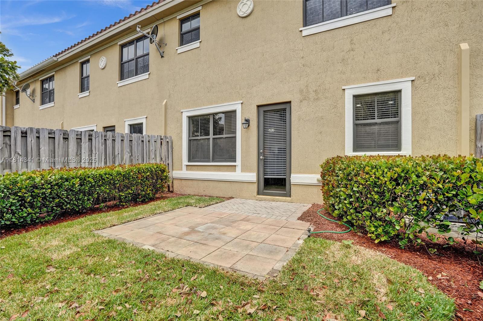 DEBUYS PLAT - Residential Lease