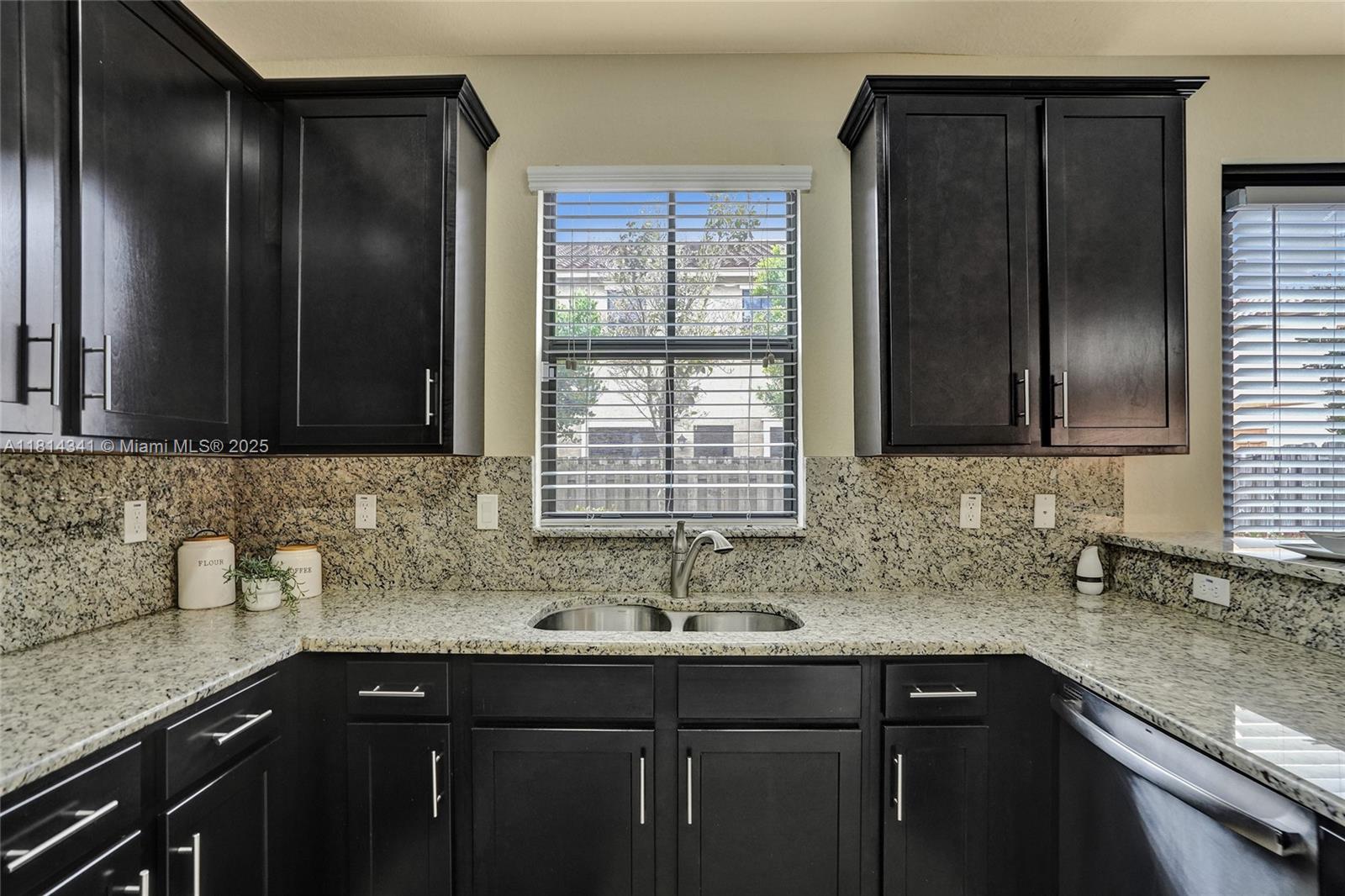 DEBUYS PLAT - Residential Lease