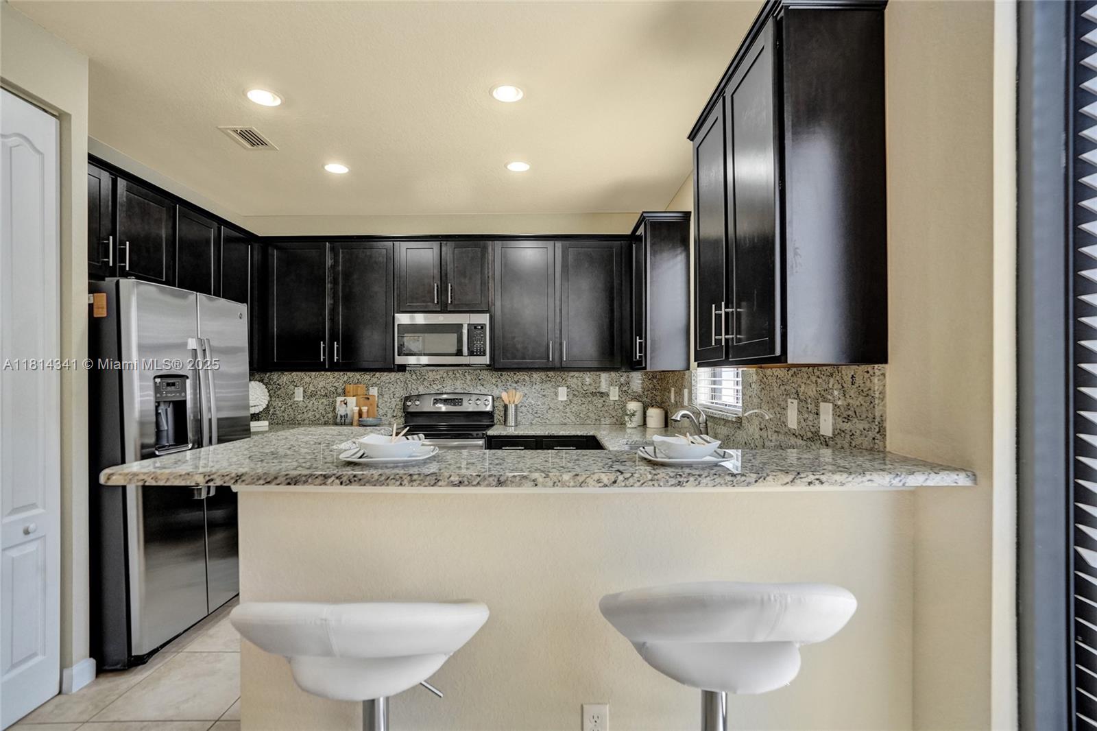 DEBUYS PLAT - Residential Lease