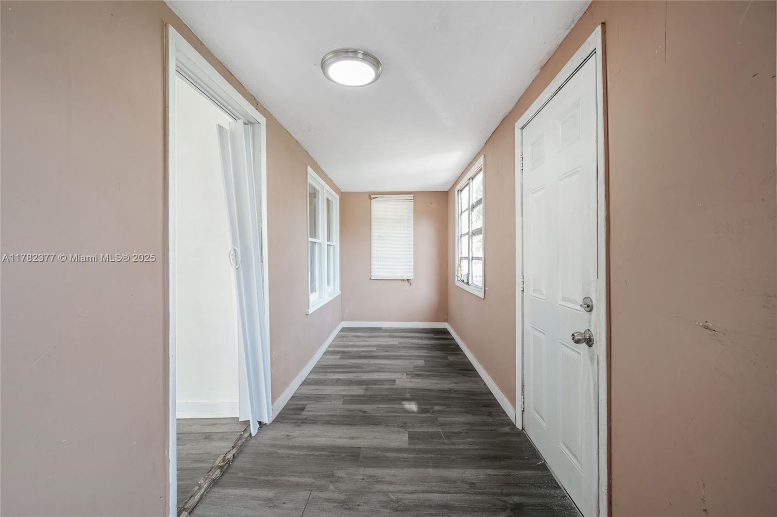 145 Frow Ave