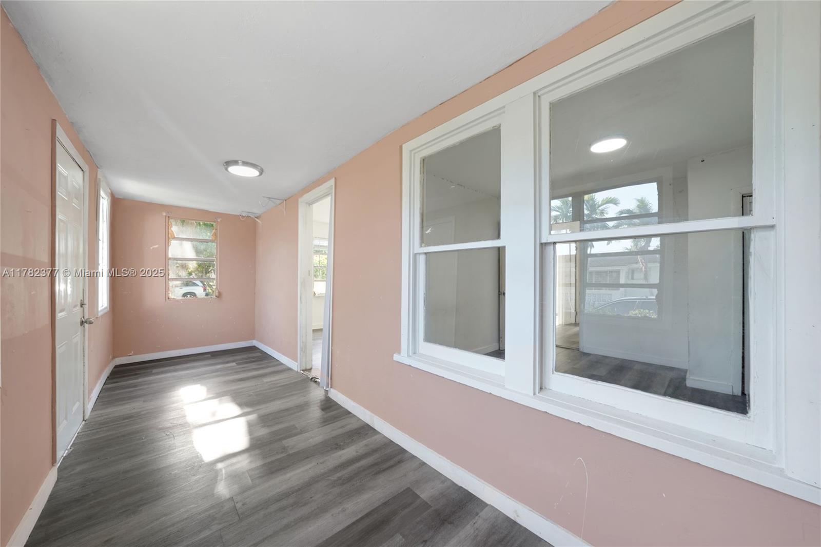 145 Frow Ave